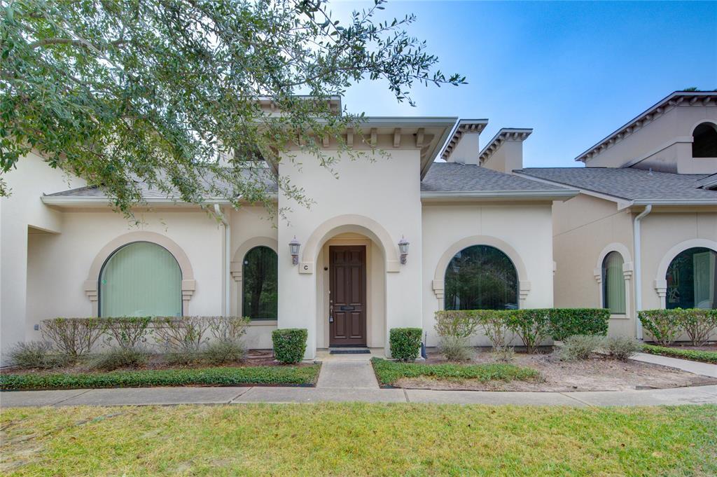 Foto principal - 12818 Willow Centre Dr