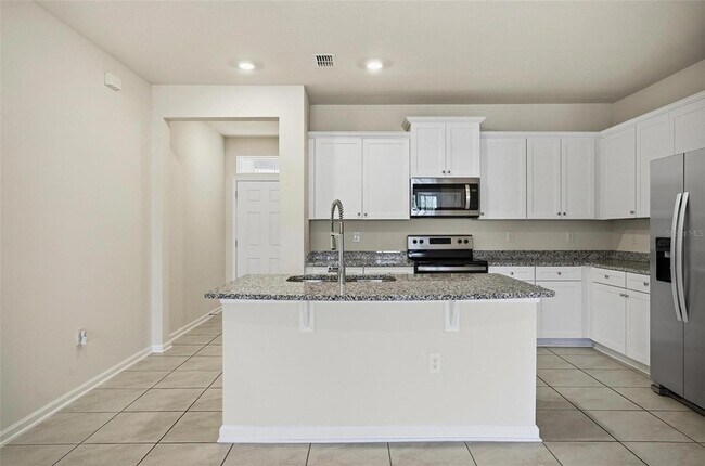 Foto del edificio - 165 Redbud Rd