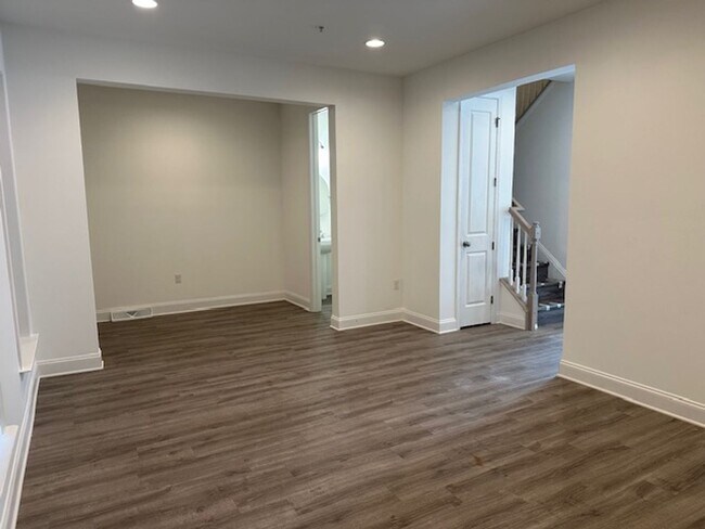 Foto del edificio - 205 Hoke Farm Way