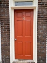 Building Photo - 10 Waverly Pl