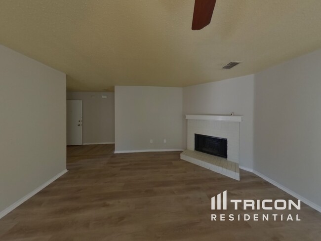 Foto del edificio - 1733 Sierra Meadow Ln