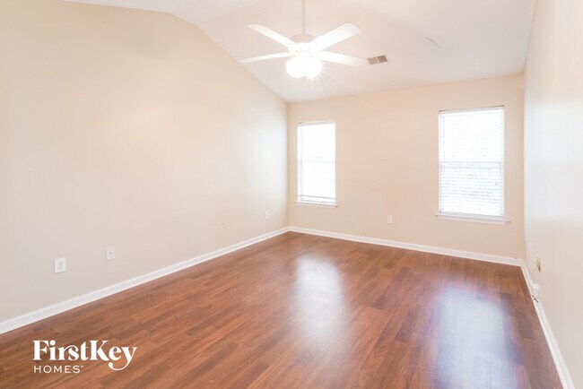 Foto del edificio - 1458 Caldwell Ct