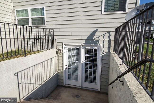 Building Photo - 12908 Hoadly Manor Dr