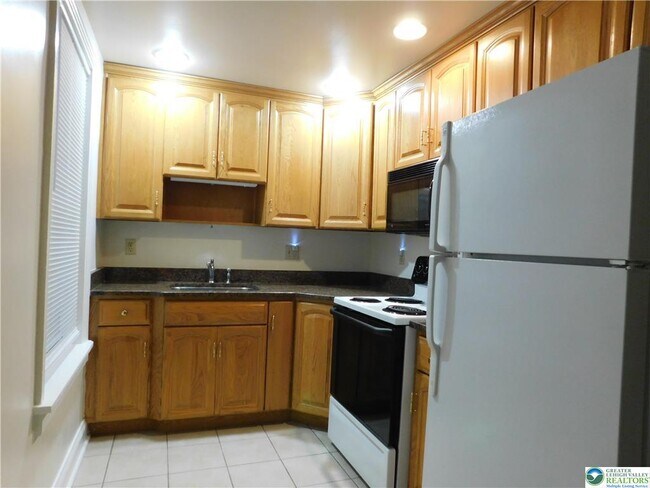 Foto del edificio - 826 Main St