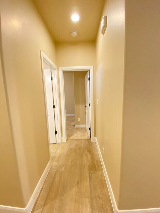 Foto del edificio - 3 Bed 2 Bath Home in Hurricane