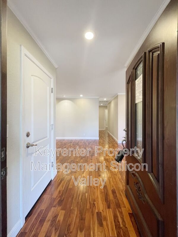 Building Photo - 153 Noyo Dr