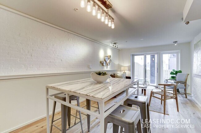 Foto del edificio - 1474 Belmont St NW