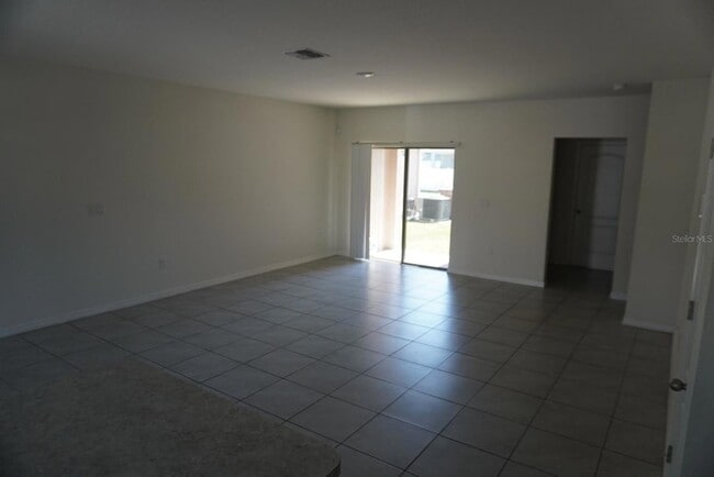 Building Photo - 1882 Red Canyon Dr