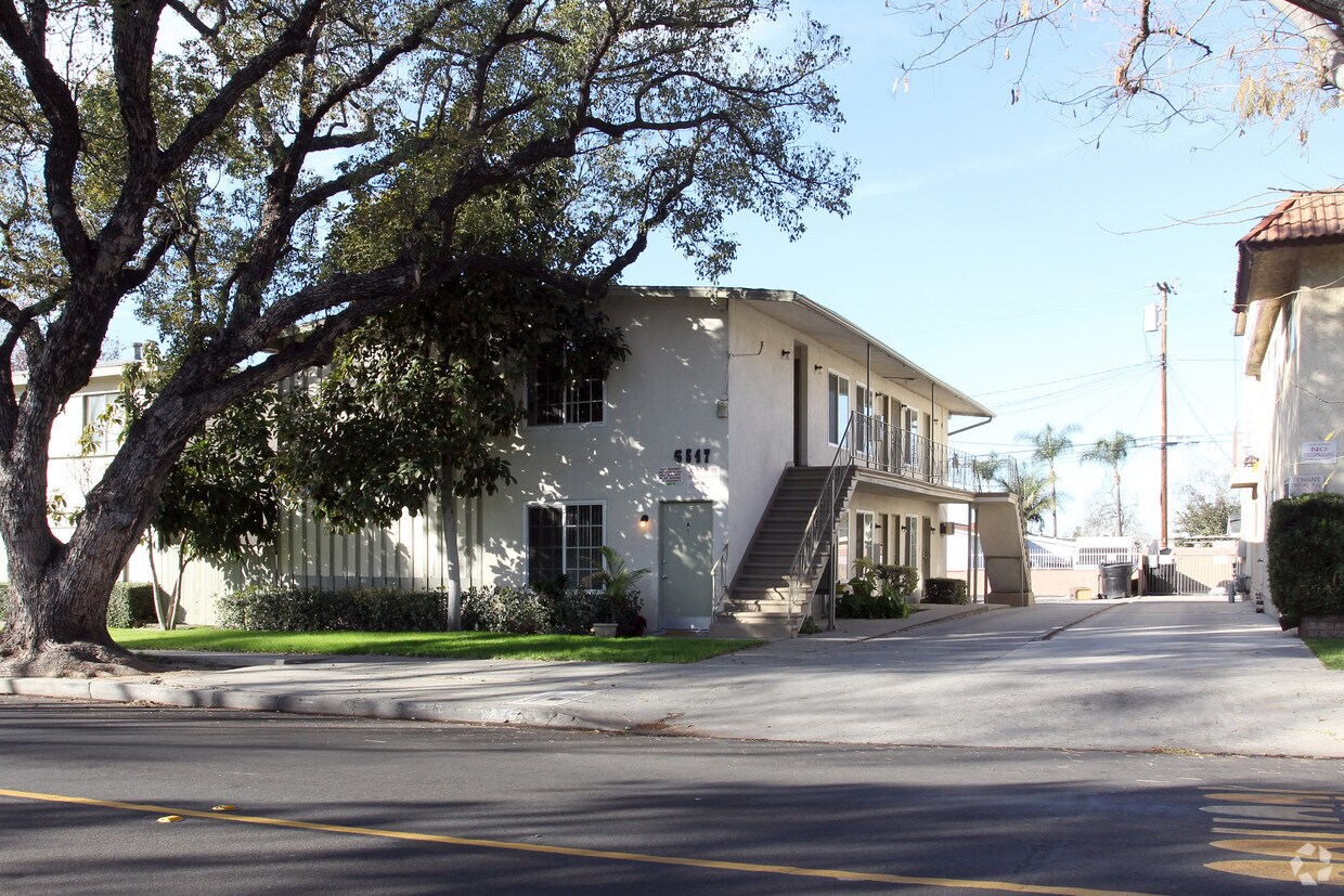 Primary Photo - Pickering Apartments