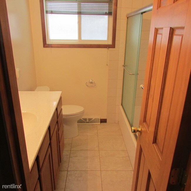 Building Photo - 4 br, 2 bath House - 2916 8th Ave. North