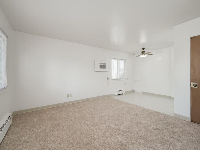 Foto del edificio - 4965 3rd St NE