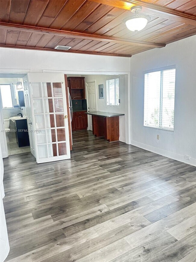 Foto del edificio - 4232 NW 2nd Terrace