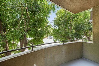 Interior Photo - 2245 Beverly Glen Blvd.