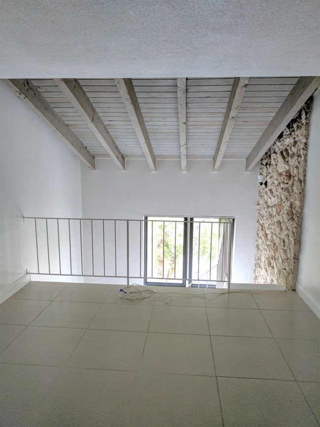 Building Photo - 24 Calabria Ave