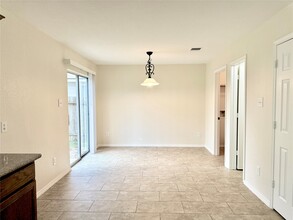 Building Photo - 3814 Silver Bridge Ln