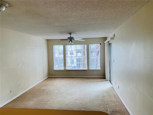 Building Photo - 1091 S Hiawassee Rd