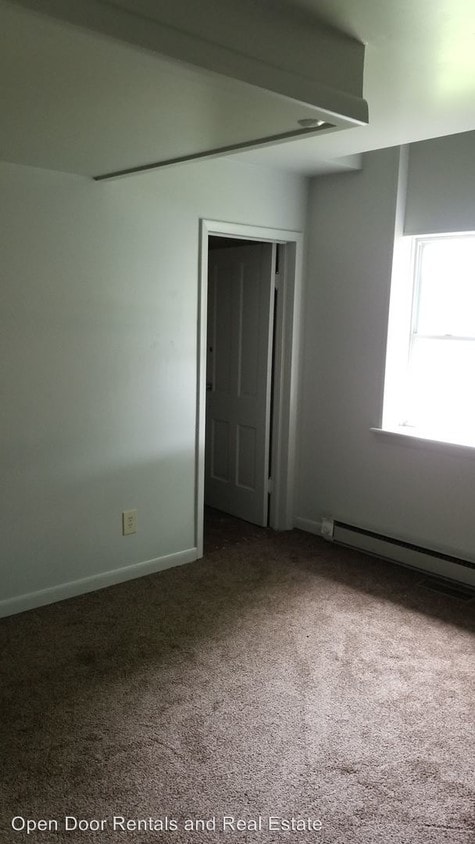 Foto principal - 716 W King St