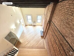 Building Photo - 331 W 18th St