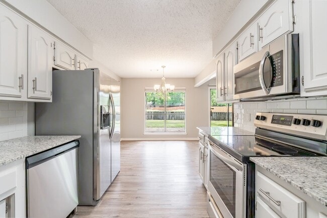 Building Photo - Beautiful 3 Bed 2 Bath Home for Rent in Fo...