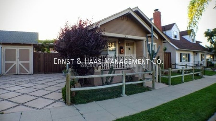 Foto principal - Wonderful and Charming California Bungalow...