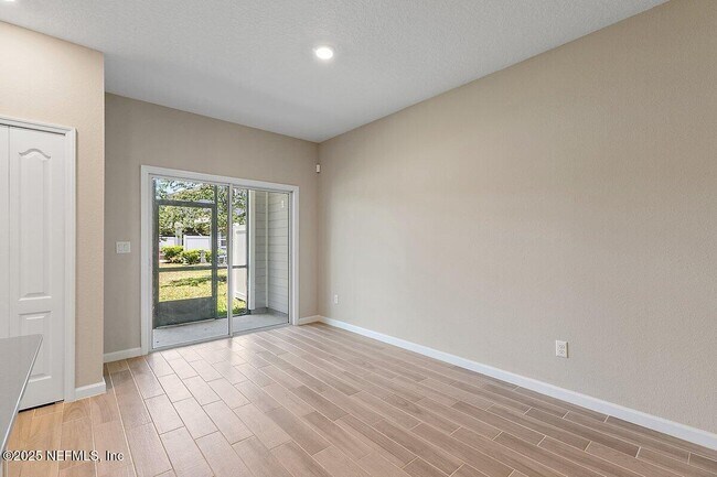Foto del edificio - 1111 Beach Dune Dr