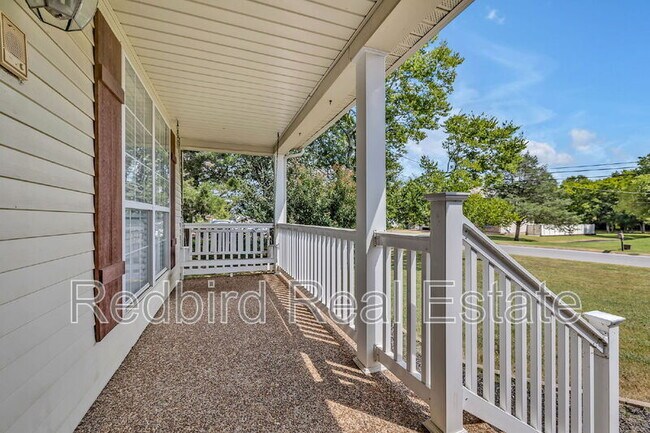 Building Photo - 399 Clarkston Dr