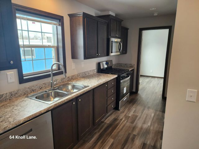 Building Photo - 64 Knoll Ln