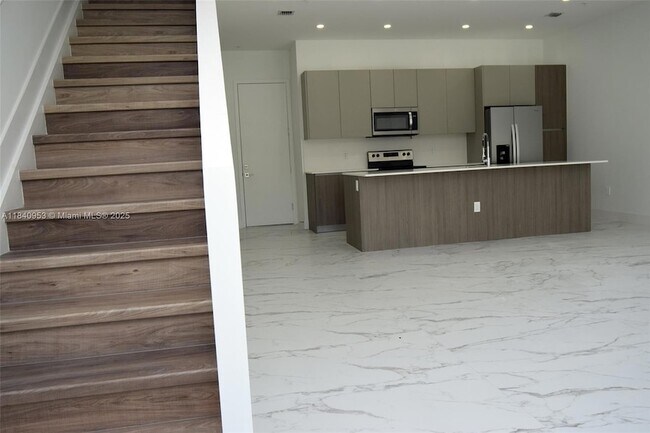 Foto del edificio - 4218 NE 7th Terrace