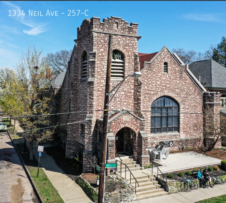 Primary Photo - Beautiful 3 Bedrooms Available for Fall 2024