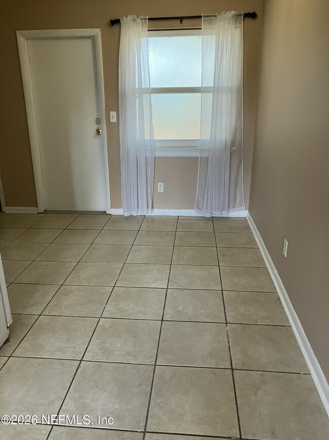 Foto del edificio - 2515 Waters Edge Dr