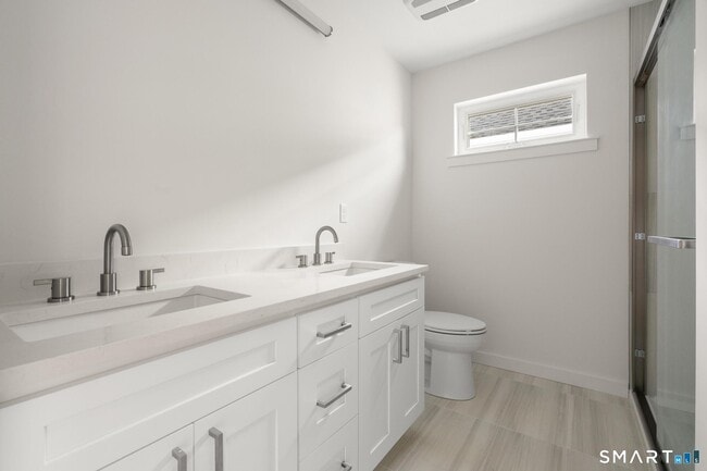 Building Photo - 29 Village Rd