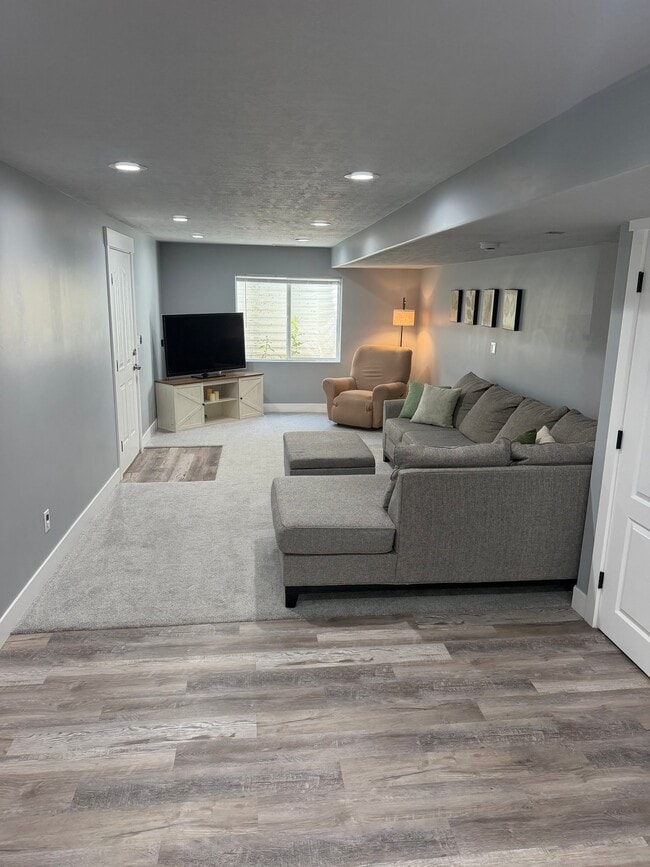 Building Photo - 2937 Hibler Dr