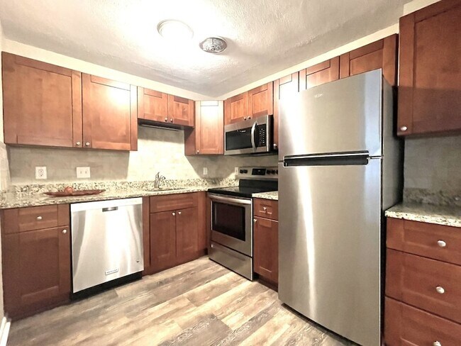 Foto del edificio - 1323 Worcester Rd