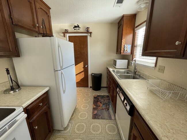 Foto del edificio - 43126 E Sugar Pine Dr