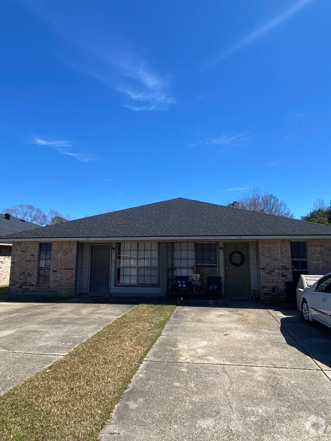 Sherrington Place Apartments for Rent Central, LA 1 Rentals