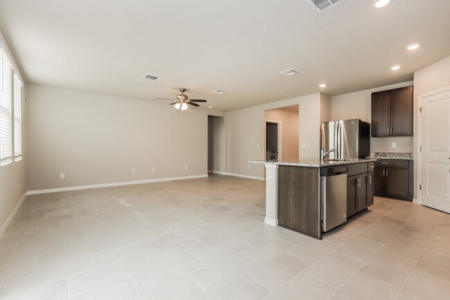 Foto del edificio - 38955 Harlow Rose Dr