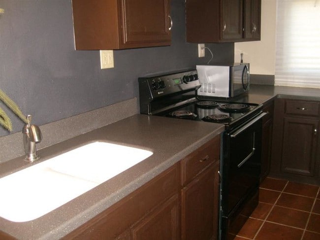 Foto del edificio - 602 W 12th St
