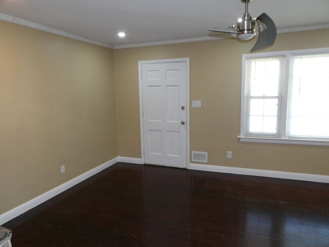 Foto del edificio - Single Family Home in Pine Valley Area!