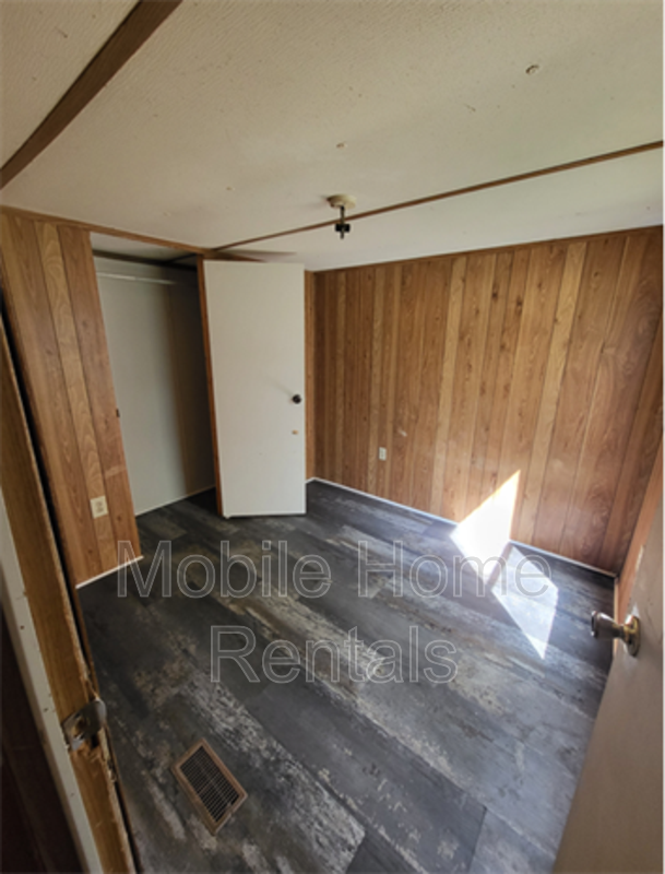 Foto del edificio - 476 Kirby Young Rd