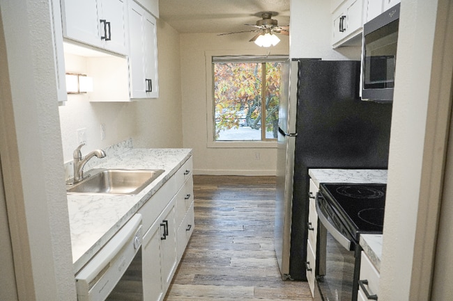 Foto del edificio - 1234 NE 27th St