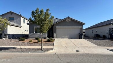 Building Photo - 13729 Samlesbury Ave