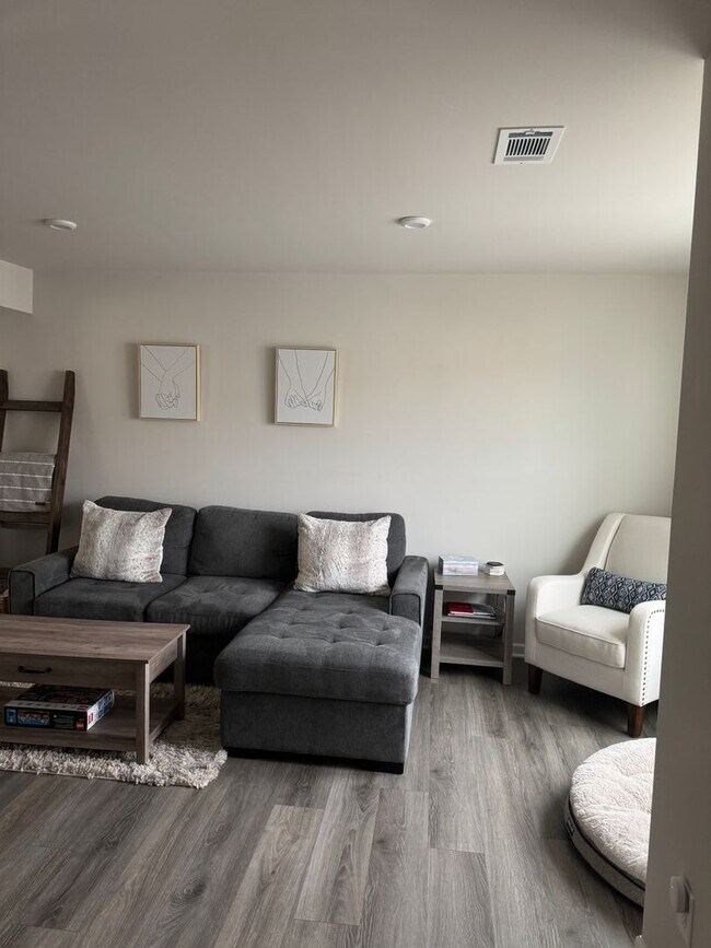 Foto del edificio - Furnished or Unfurnished Townhome