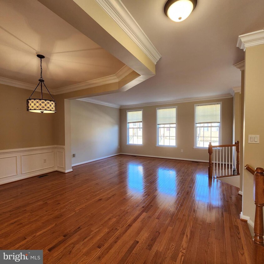 13945 James Cross St, Chantilly, VA 20151 Townhome Rentals in