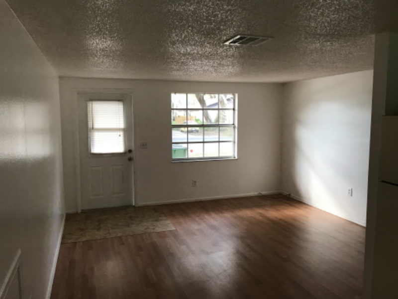 Primary Photo - 4846 5th St