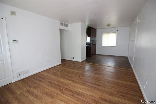 Building Photo - 15138 Kerstyn St