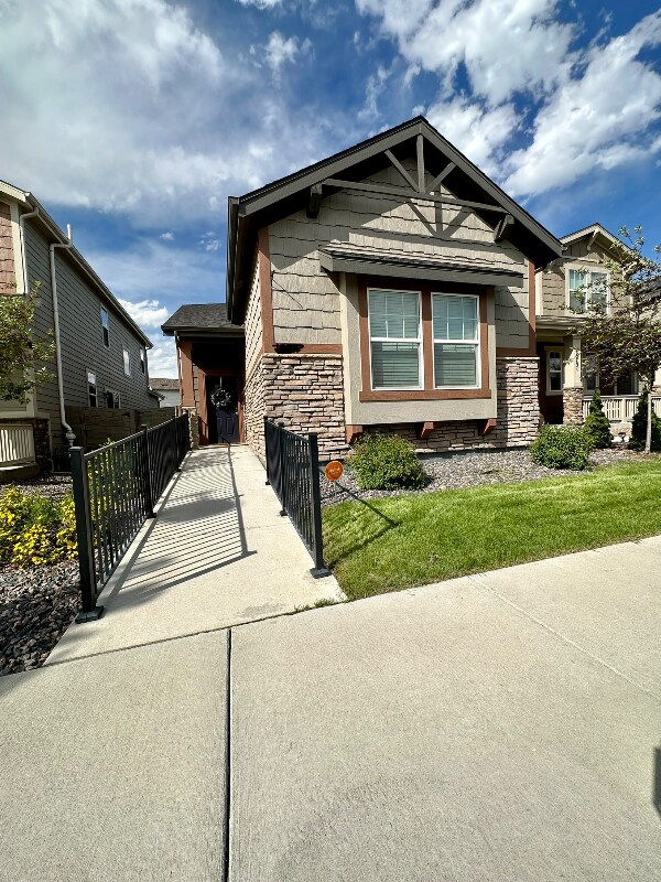Primary Photo - 15711 E Bolling Dr