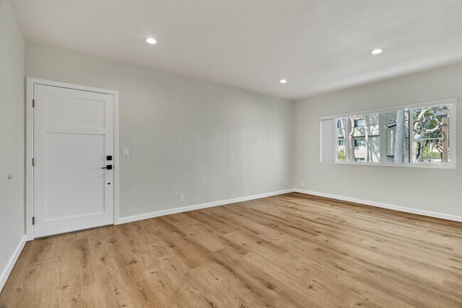 Foto del edificio - 11720 Hamlin St