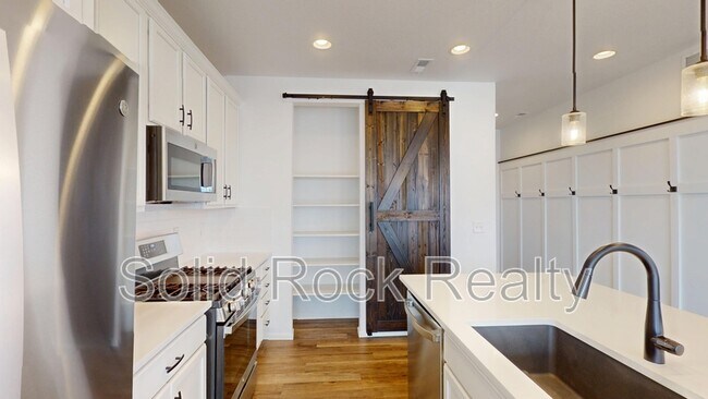 Building Photo - 6341 Bodacious Cir