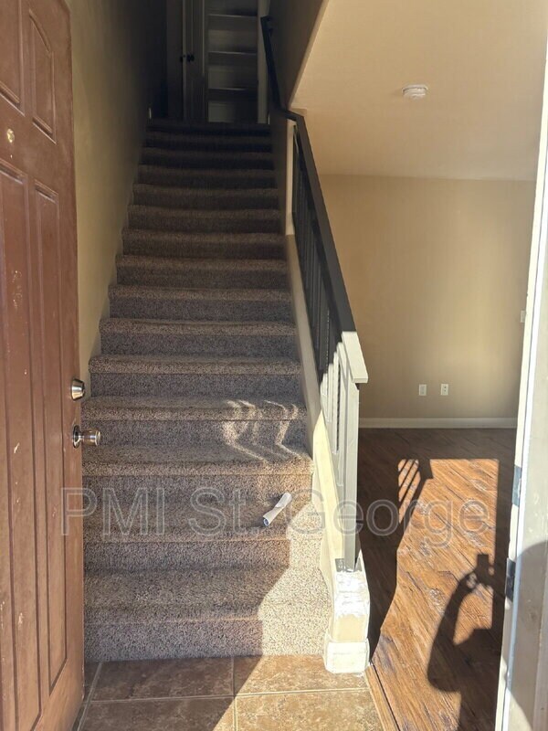 Foto del edificio - 340 1425 N St