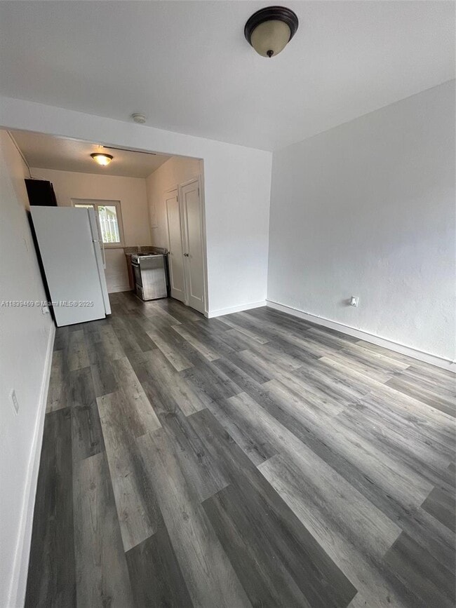 Foto del edificio - 430 SW 6th Ave